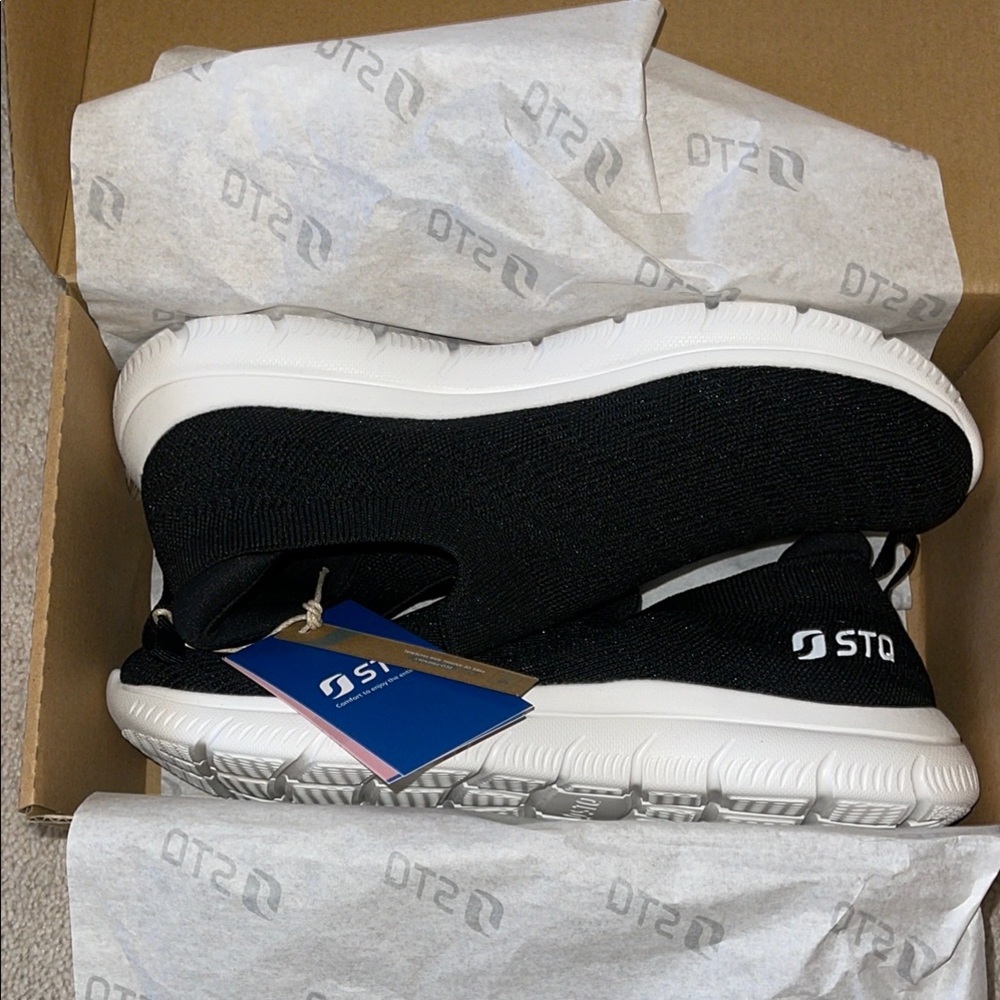 NEW STQ Black Slip-On Sneakers - Picture 7 of 10